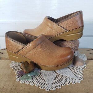 Tan Dansko Pro Honey Clog Burnish Distress Cottage Boho 35 36 37 38 39 40-1-2-3